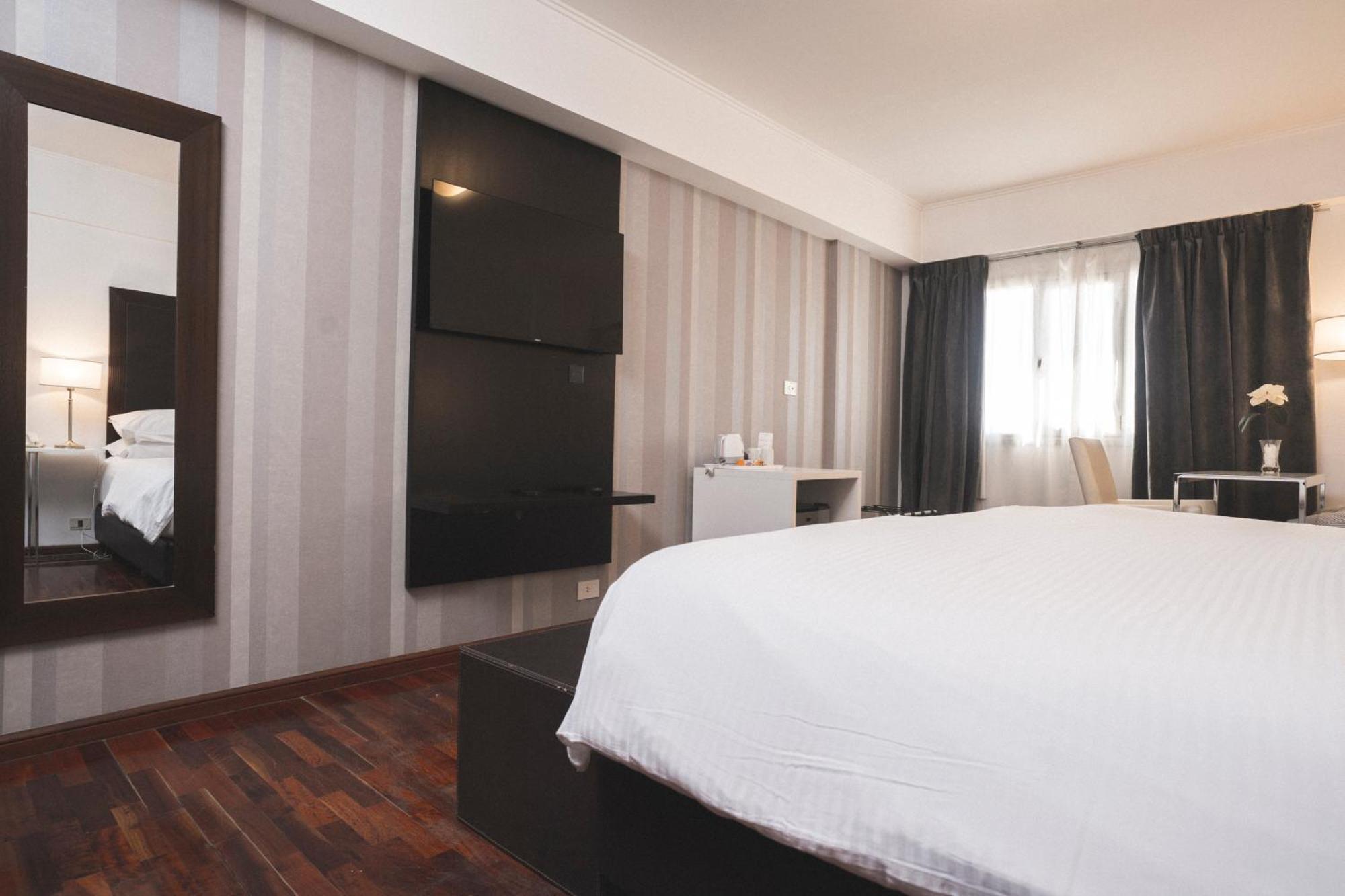 Tolosa Hotel